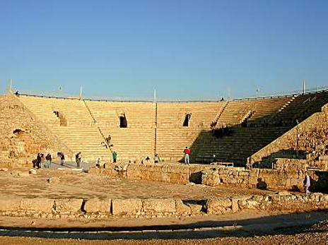 Det antikke teater i Cæsaria. Israel - ung og ældgammel. Israel-Info